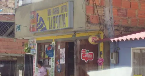 TIENDA CAFETERIA LA DEPORTIVA TIENDA CAFETERIA LA DEPORTIVA